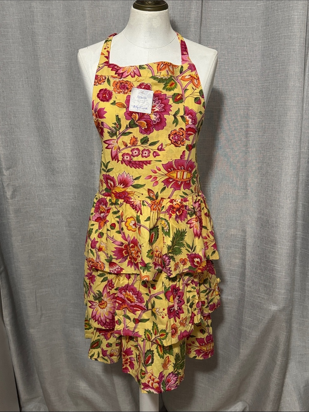 NWT Apron-April Cornell-Yellow Floral-OSFA-Front Pockets-Neck & Rear Ties-Ruffle